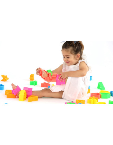 DENA - 6 KIDS + 6 CASAS + 6 ARBOLES COLORES SILICONA