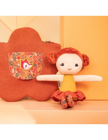 LILLIPUTIENS - MUÑECA ADÈLE CON BOLSO DE FLOR